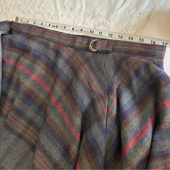 Vintage Wool Plaid Circle Wrap Skirt Gray Background Large -Darling! - Picture 5 of 10